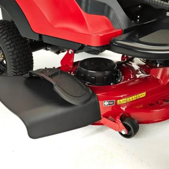 TORO eS3000 75500 72V 30" PD Battery Powered Ride-On Mower - Image 6