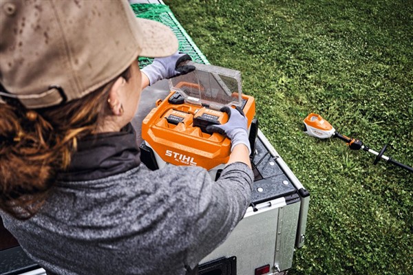 STIHL AL 1802.0 MO High-speed charger - Image 5